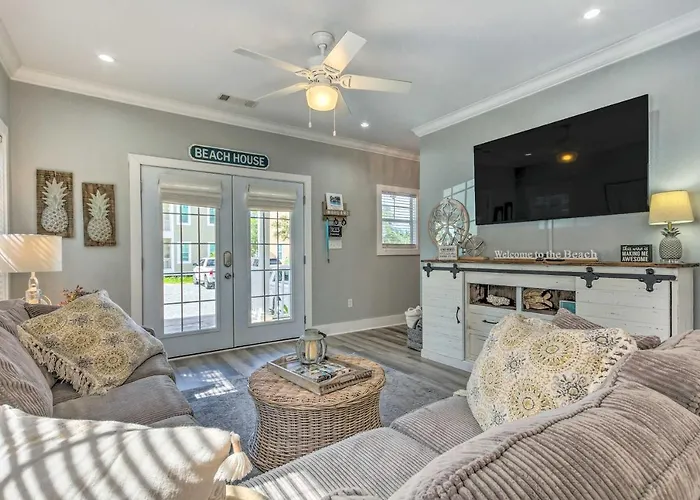 On-site Bar: Sunny Perdido Key Cottage! *