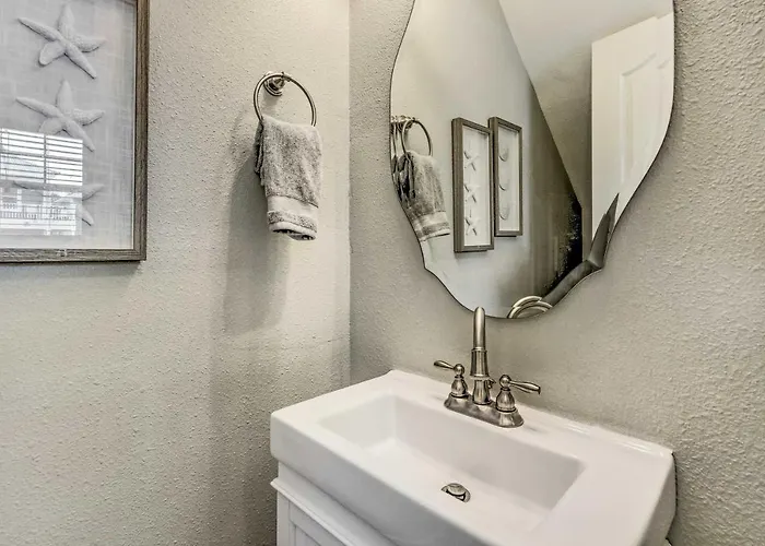 Holiday home On-site Bar: Sunny Perdido Key Cottage! Pensacola